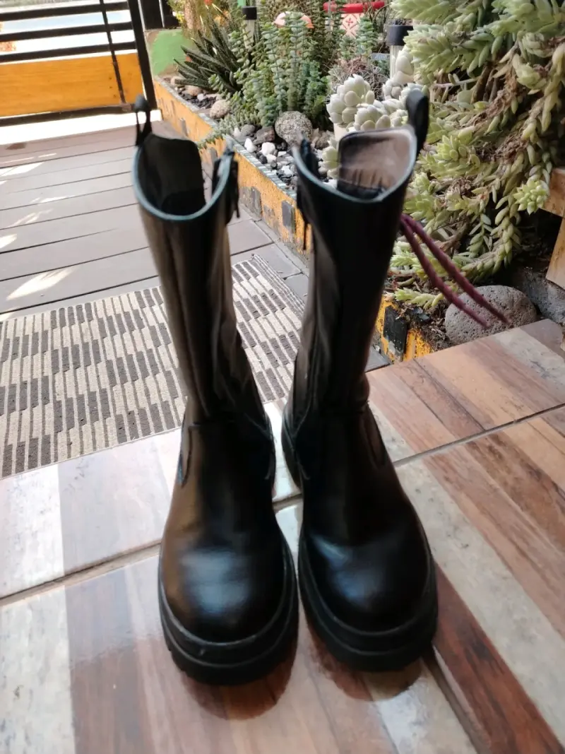 Botas negras de cuero CKY - 3