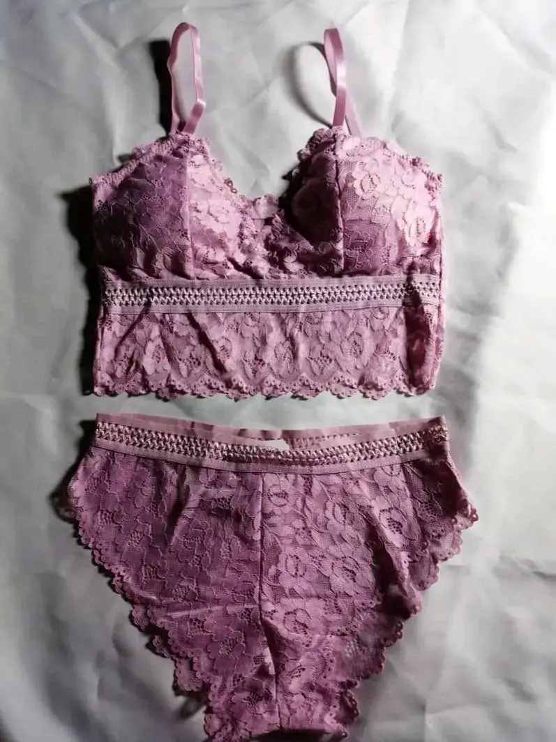 Conjunto de lencería lila - 1