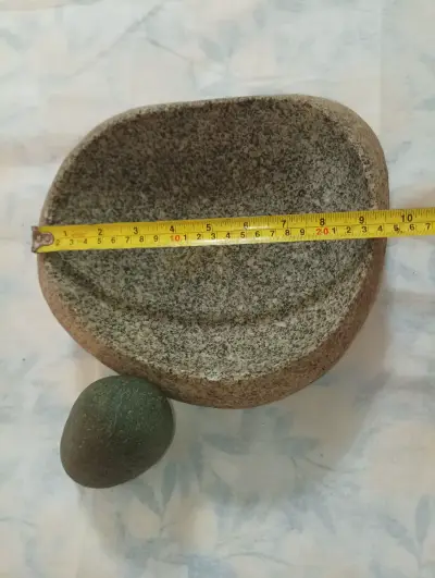 Mortero de piedra artesanal - miniatura 2