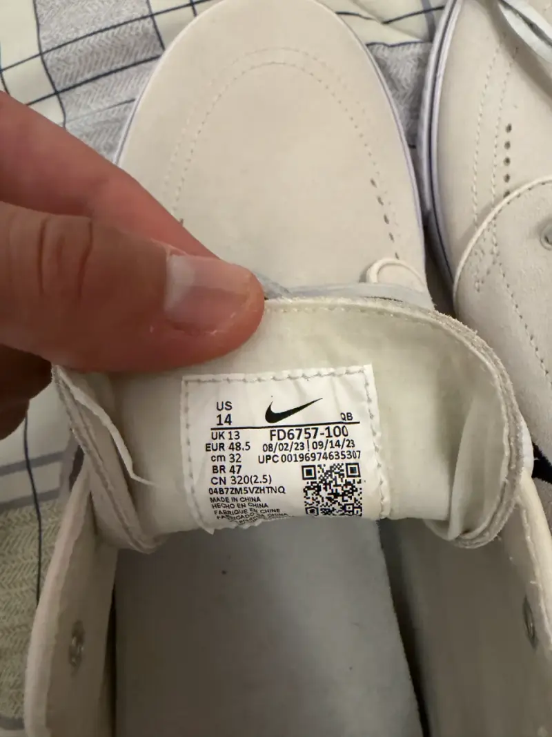 Zapatillas blancas Nike con logo - 2