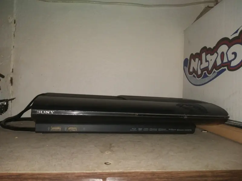 Consola Sony PlayStation 3 negra - 2
