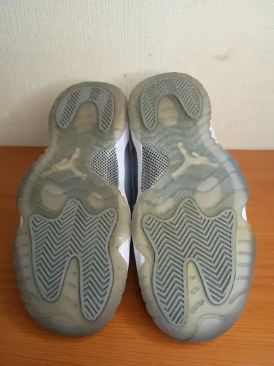 Jordan 11 Low talla 37.5 - miniatura 3