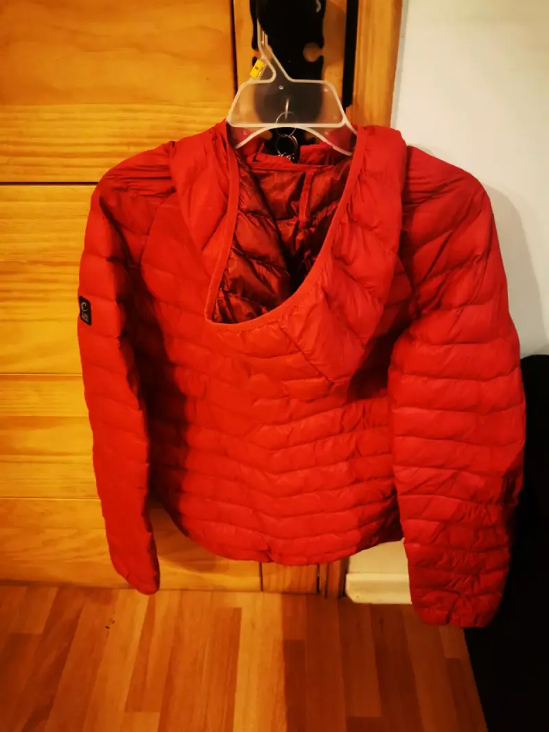Chaqueta roja abrigada - 2