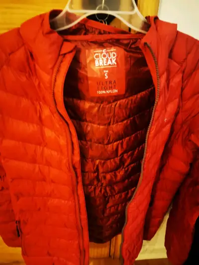 Chaqueta roja abrigada - miniatura 3