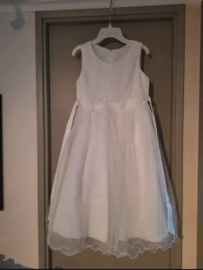 Vestido de niña blanco elegante - miniatura 1