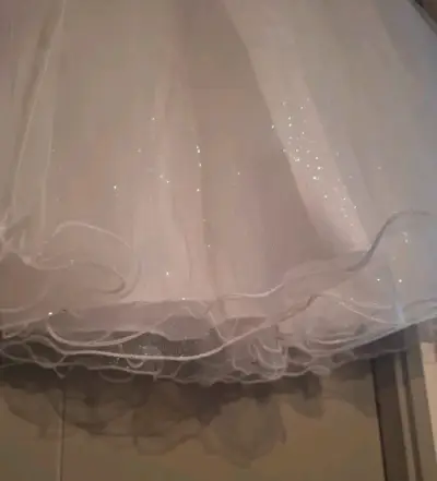 Vestido de niña blanco elegante - miniatura 2