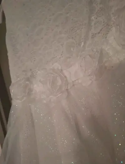 Vestido de niña blanco elegante - miniatura 3
