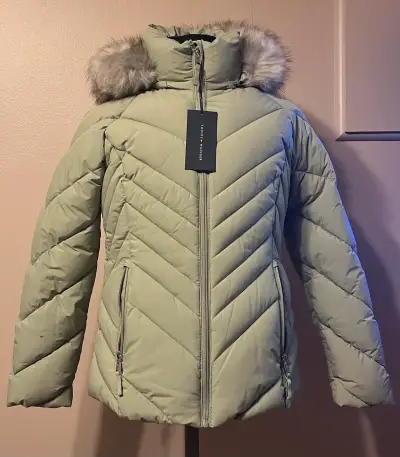 Chaqueta acolchada verde con capucha - miniatura 1