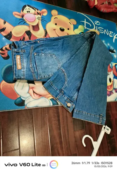 Jeans desgastados negros - miniatura 2