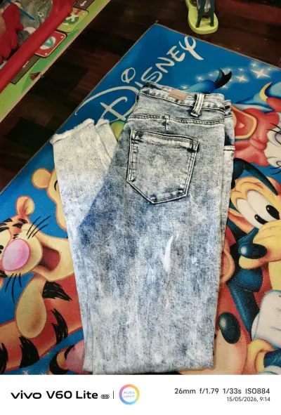 Jeans desgastados negros - miniatura 4