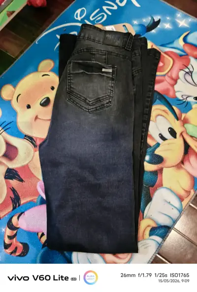 Jeans desgastados negros - miniatura 5