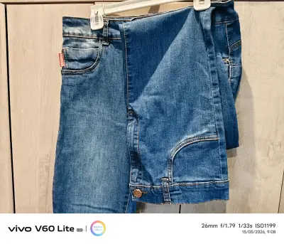Jeans desgastados negros - miniatura 6
