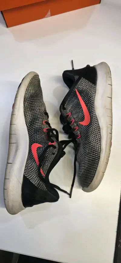 Zapatillas deportivas Nike negras - miniatura 3