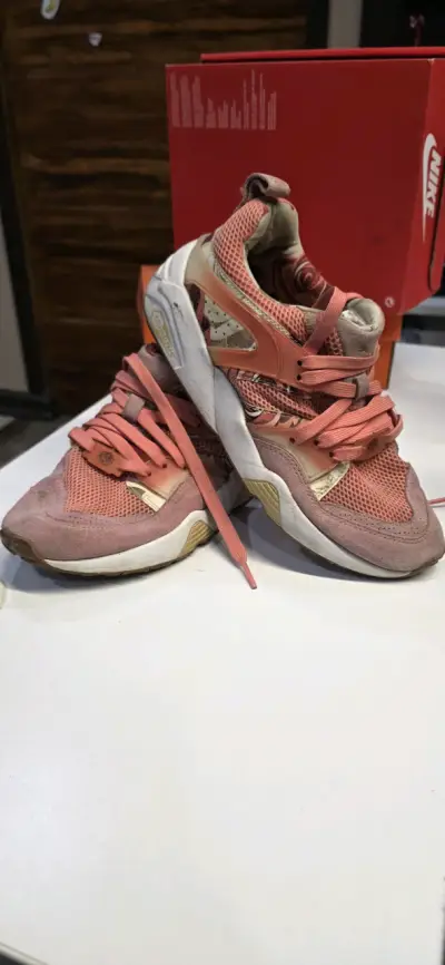 Zapatillas deportivas rosadas - miniatura 1