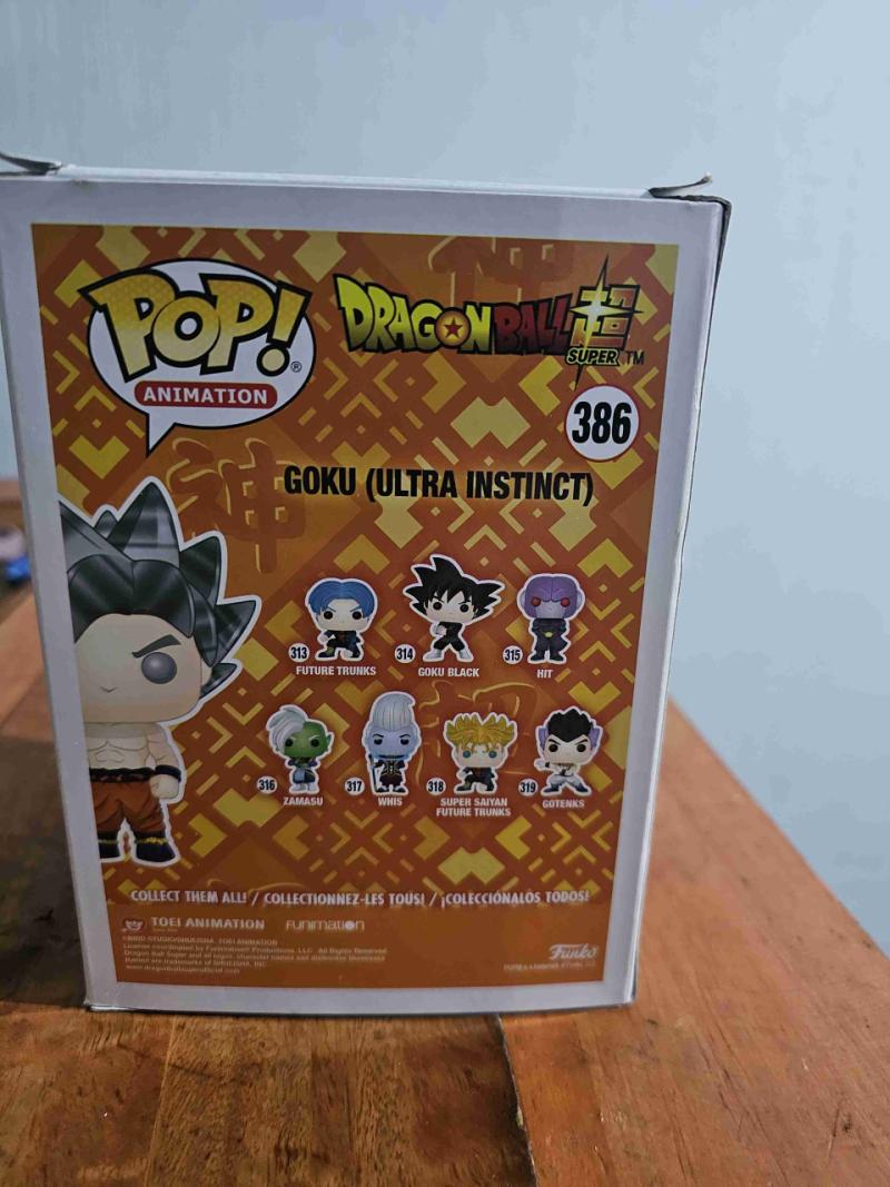 Figura Goku Ultra Instinct - 3