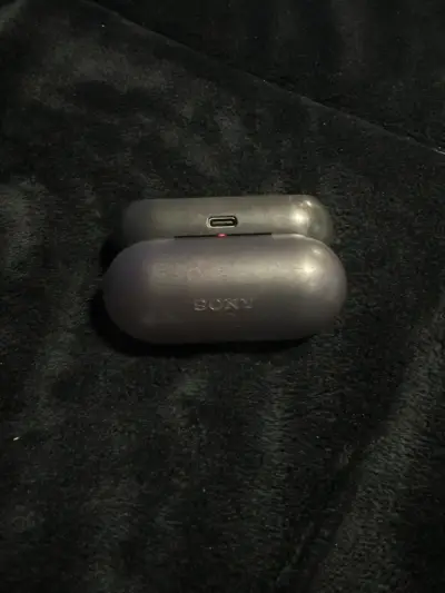 VENDO CASE CON SOLO 1 AUDIFONO WF-C500 - miniatura 4