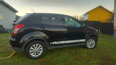 Vendo mi regalona sang jong korando 2016 - miniatura 2