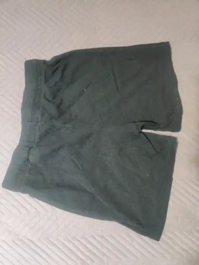 Shorts deportivos negros - miniatura 1