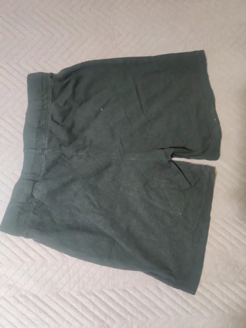 Shorts deportivos negros - 2