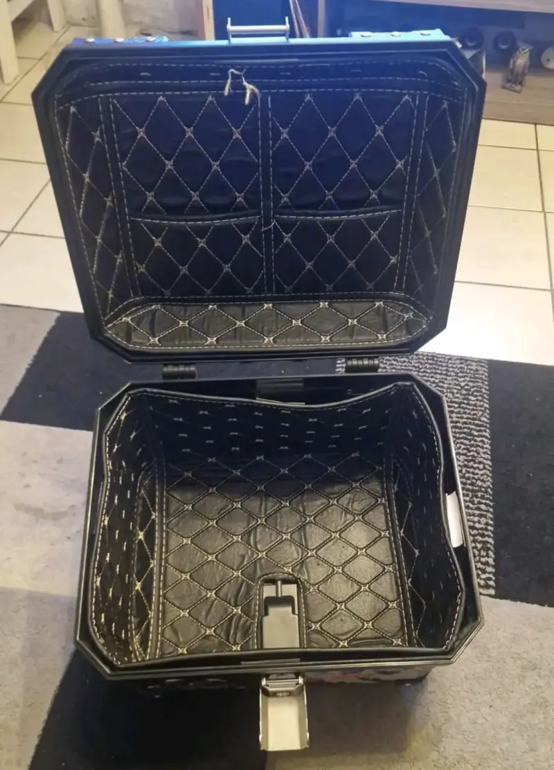Top case - 2