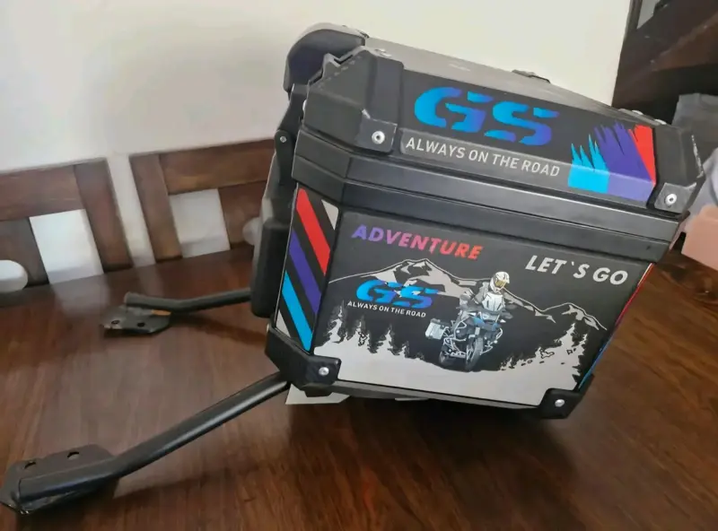 Top case - 4