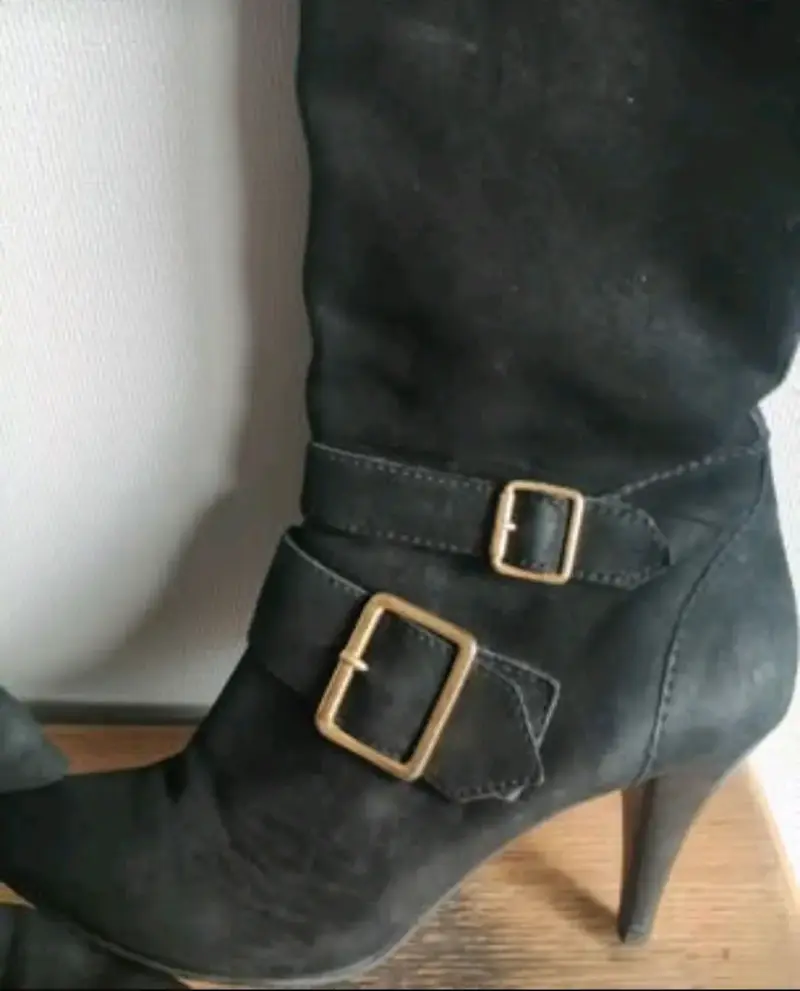 Botines negros de taco alto - 3