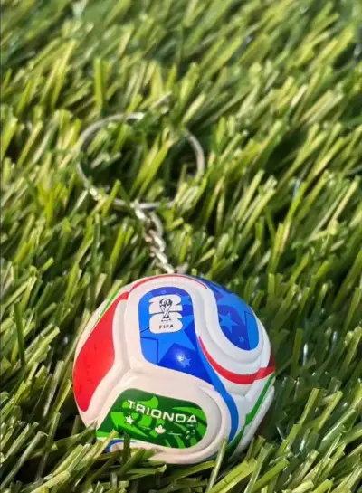 Llavero balón mundial  FIFA 2026 - miniatura 1