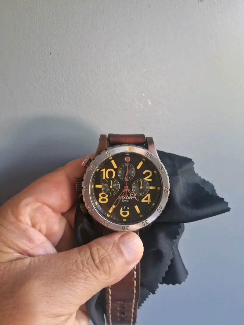 Reloj cronógrafo Nixon café - 2