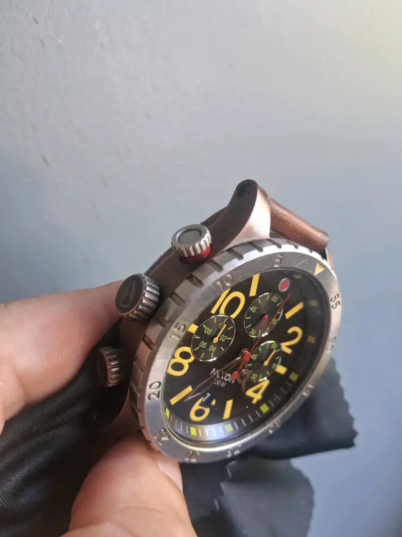Reloj cronógrafo Nixon café - 3