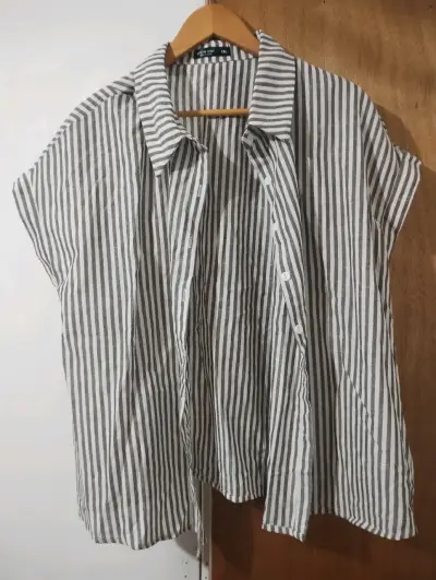 Blusa a rayas blanco y cafe - miniatura 2