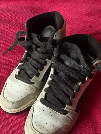 Zapatillas puma talla 35 o 22 cms - miniatura 3