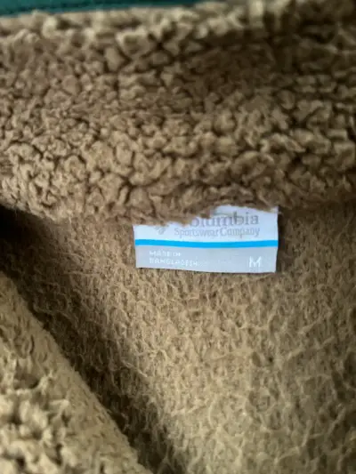 Poleron peludo Columbia - miniatura 3