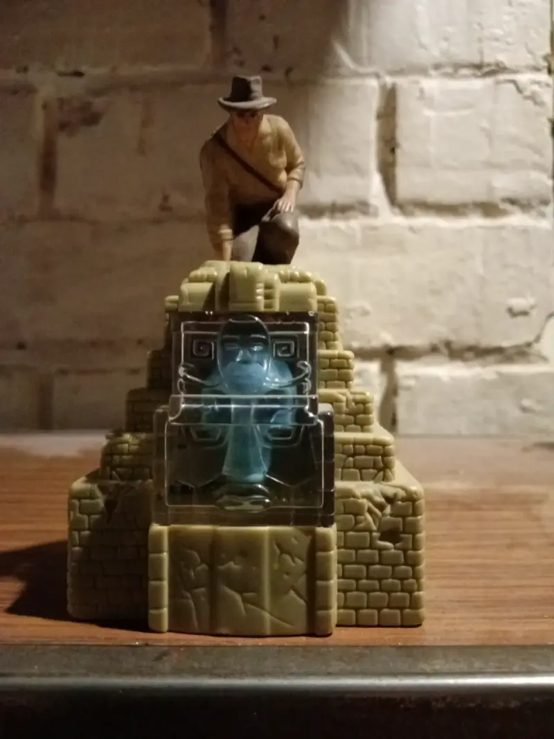 Figura de colección aventurero - 1