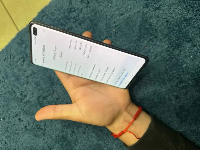 Samsung Galaxy S10 azul - 4