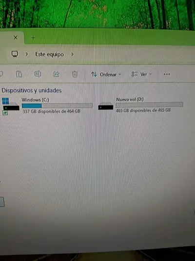 PC escritorio - miniatura 1