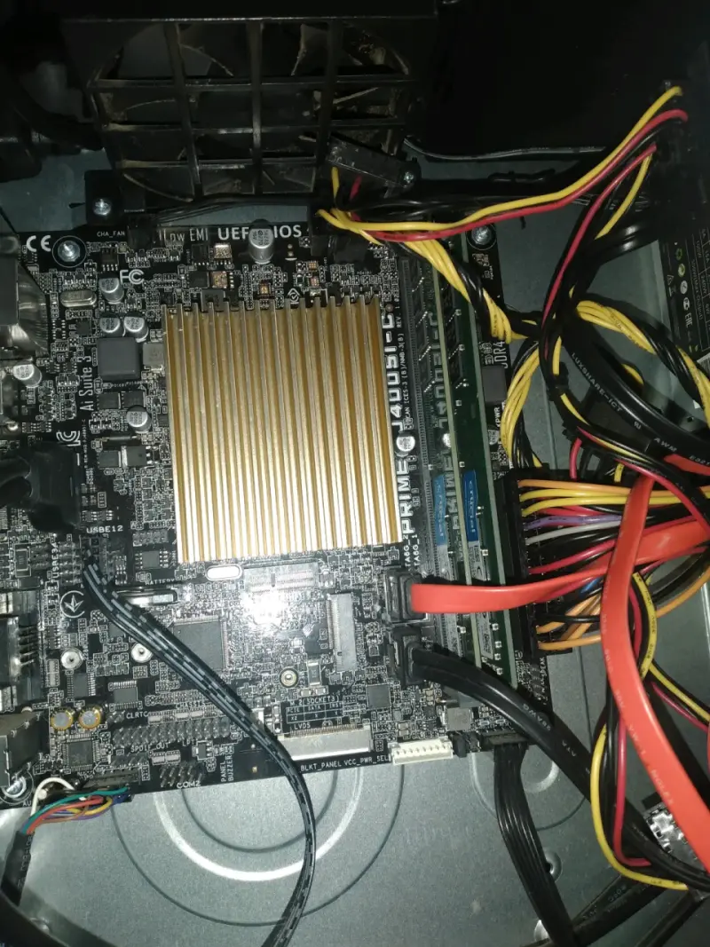 PC escritorio - 6