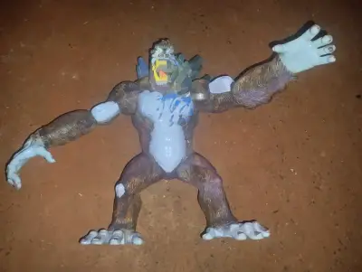 Figura de extroyer gorila Max Steel en 14mil - miniatura 1