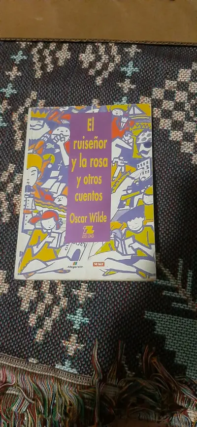 Libro 'El ruiseñor y la rosa' - miniatura 1