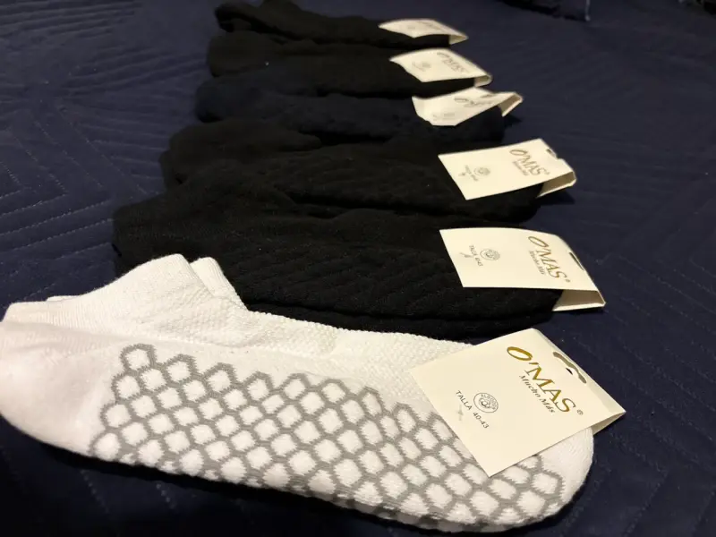 Pack de calcetines negros y blancos - 3