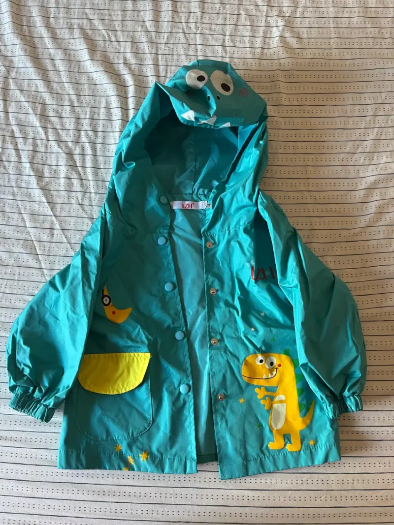 Conjunto impermeable dinosaurio - 1