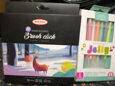 Set de marcadores y bolígrafos Artel - miniatura 1