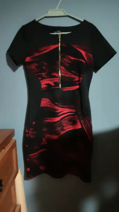 Vestido  negro y rojo matthew talla M. - miniatura 1