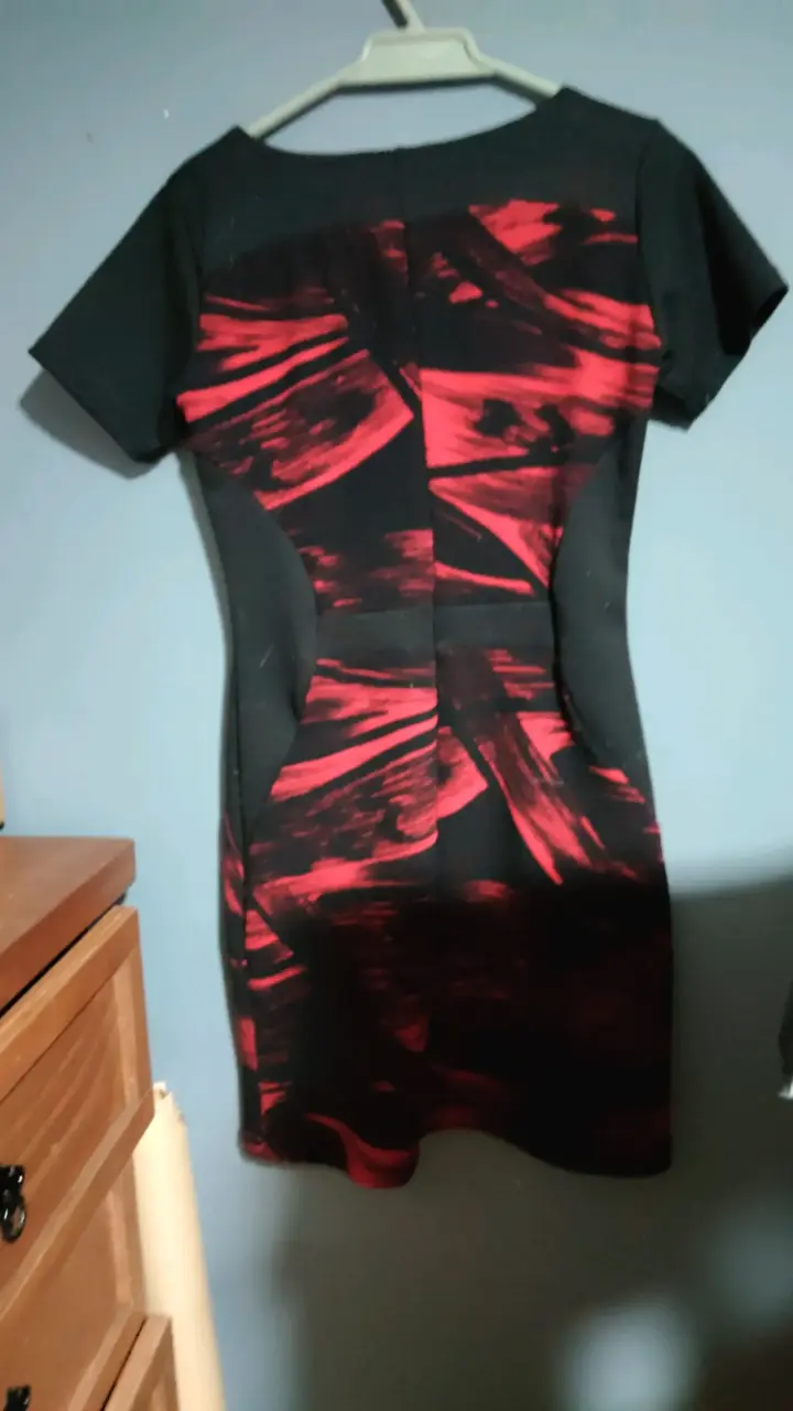 Vestido negro y rojo matthew talla M. - 2