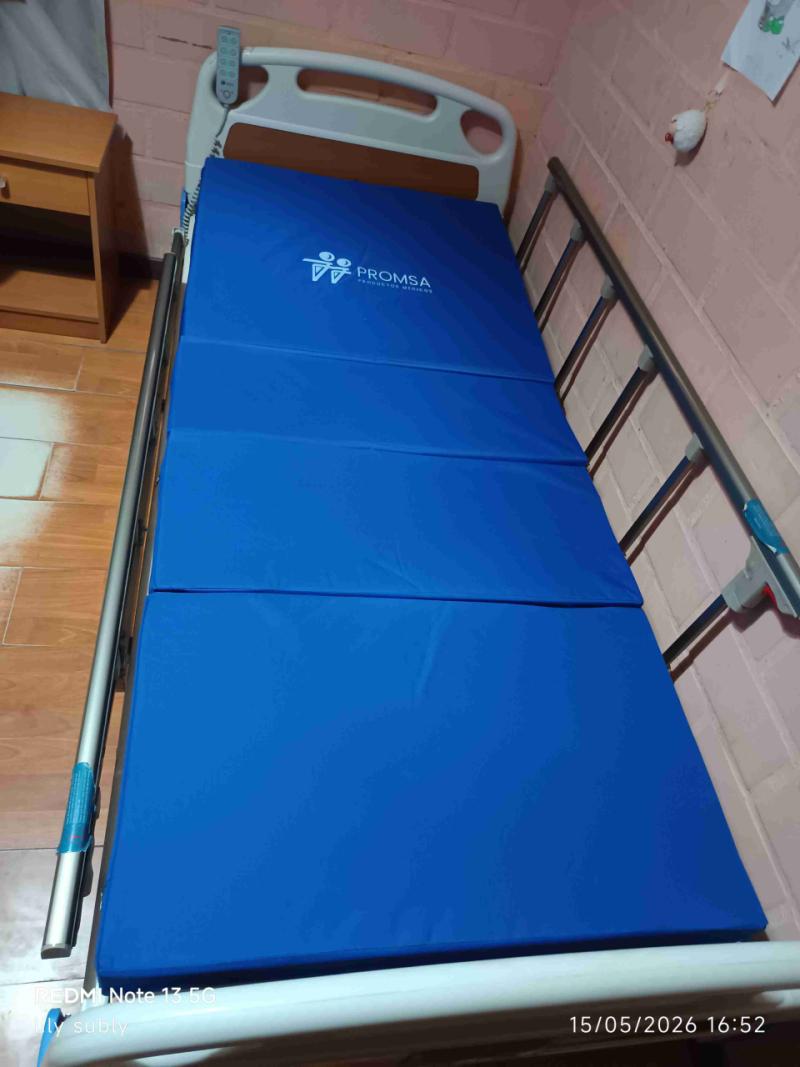 Cama hospitalaria ajustable - 3