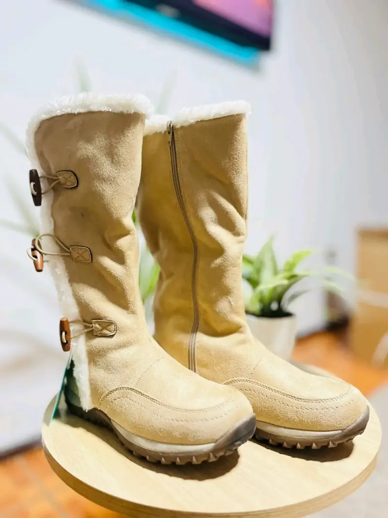 Botas beige con forro de lana - 3