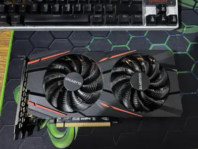 Tarjeta gráfica Gigabyte RX 570 8GB - miniatura 2