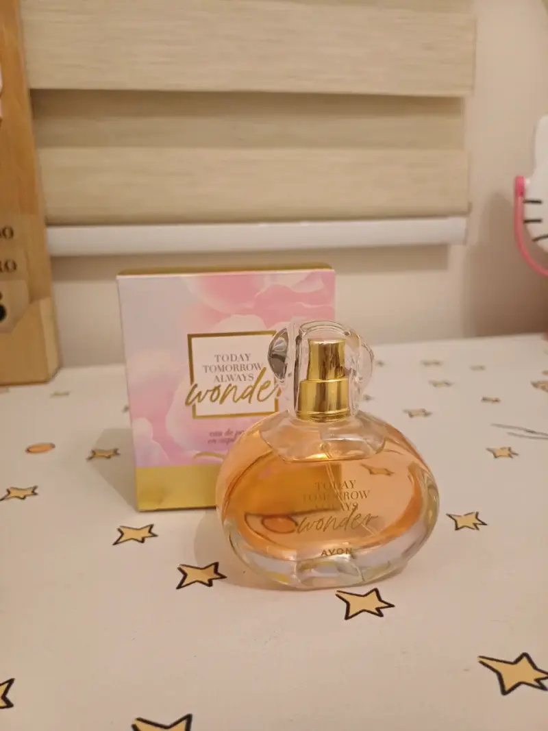 Fragancias de mujer Natura y Avon - 3