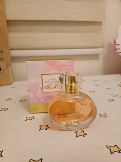 Fragancias de mujer Natura y Avon - miniatura 3