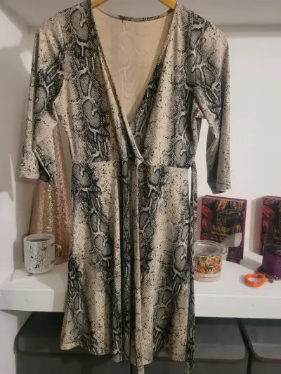 Kimono floral amarillo - miniatura 3