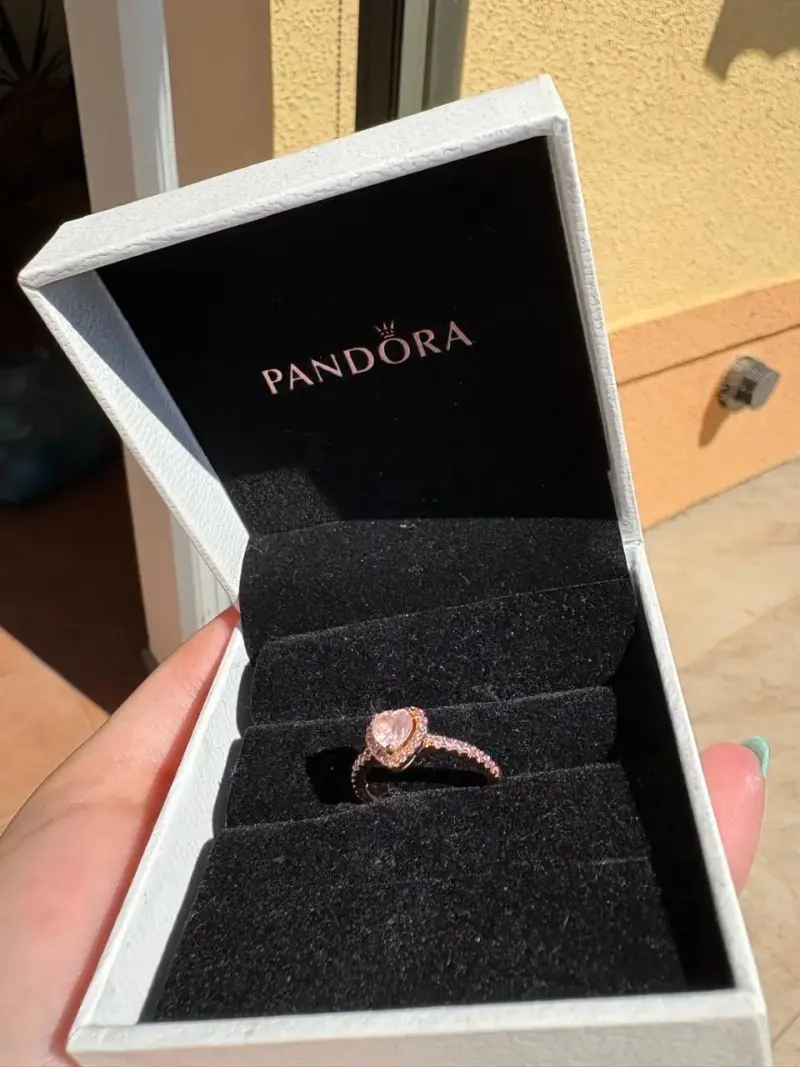 Anillo Pandora con piedra rosa - 1